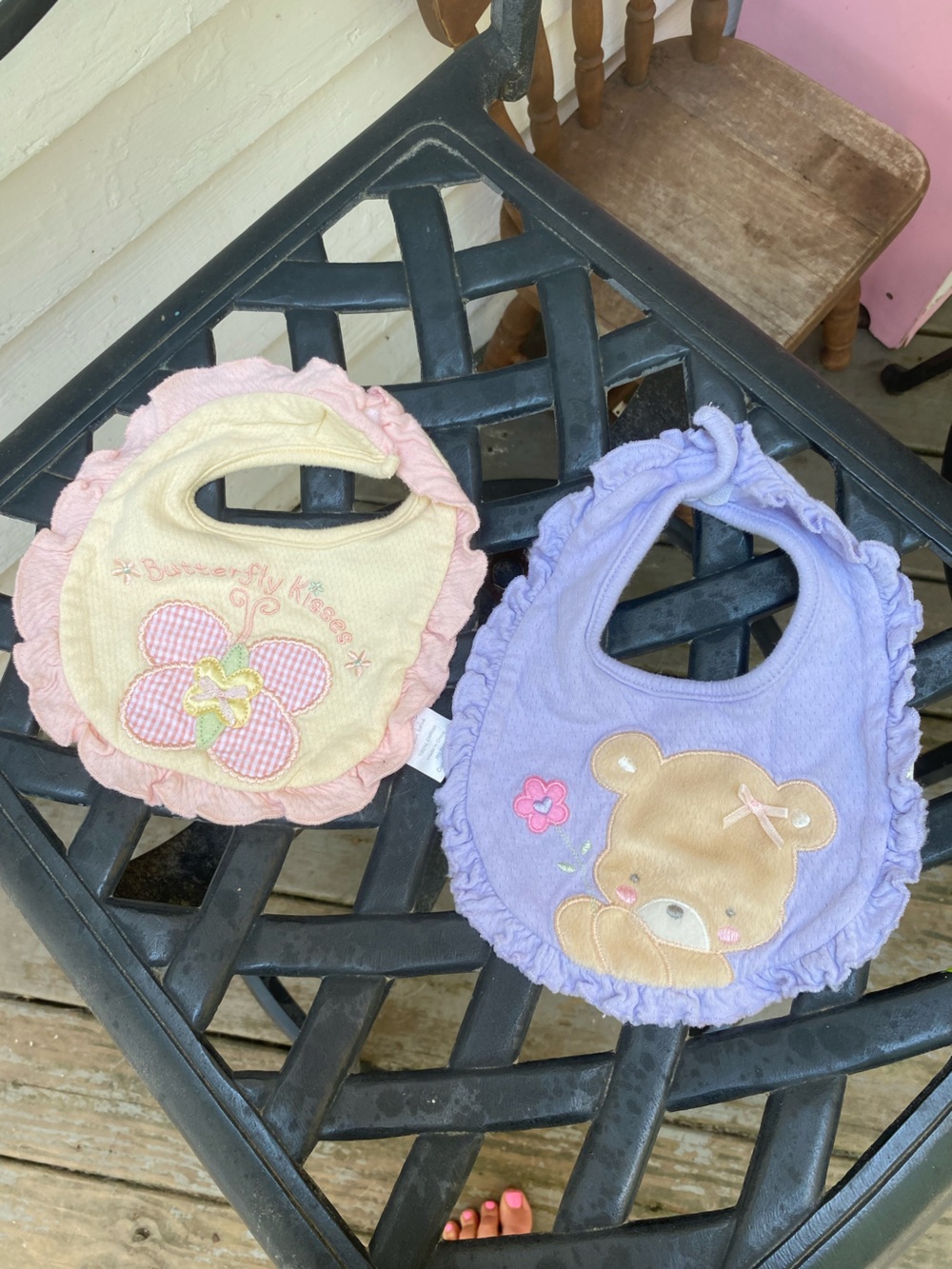 Girls Ruffle Bibs Set Cute Teddy Bear and Butterfly Kisses 😘